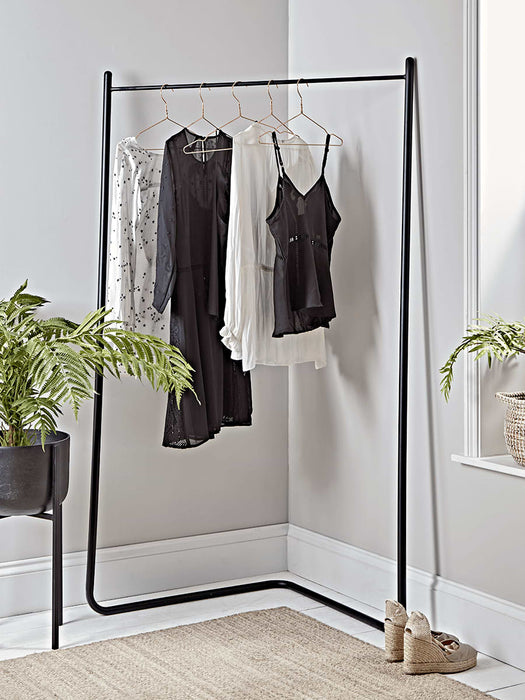Black Metal Clothes Rail