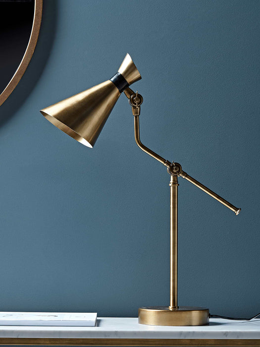 Finn Desk Lamp