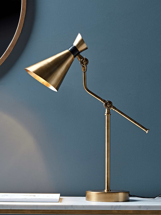 Finn Desk Lamp
