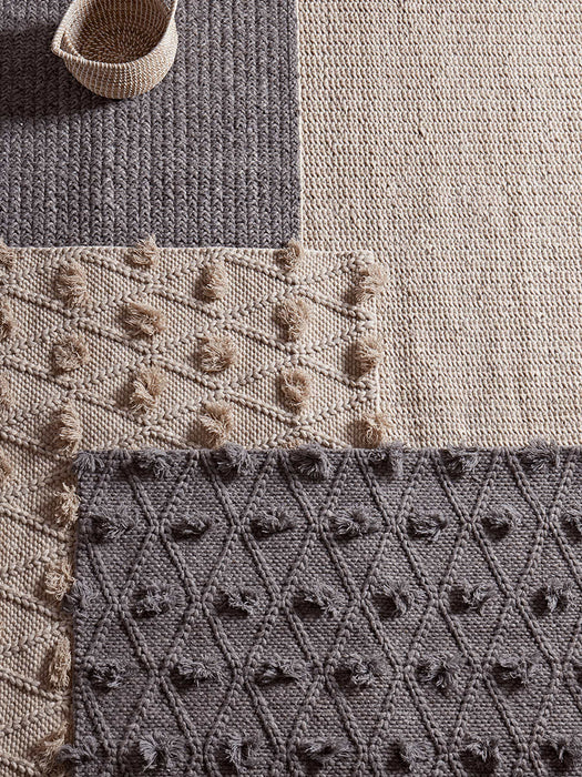 Nordic Rug - Natural Pompoms