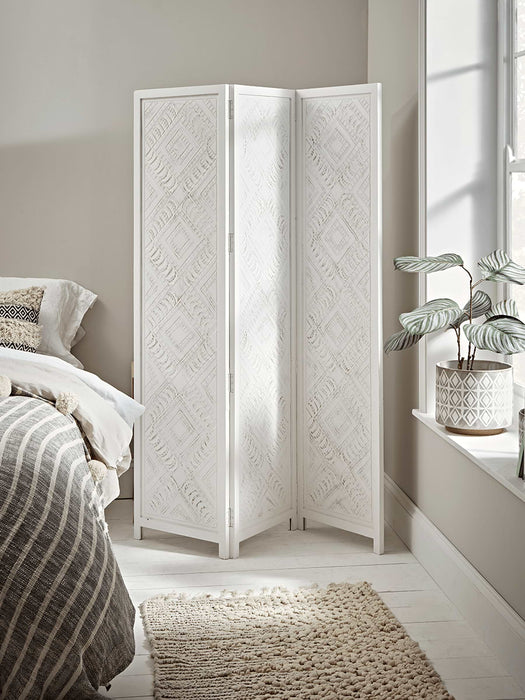 Handcarved Whitewashed Screen