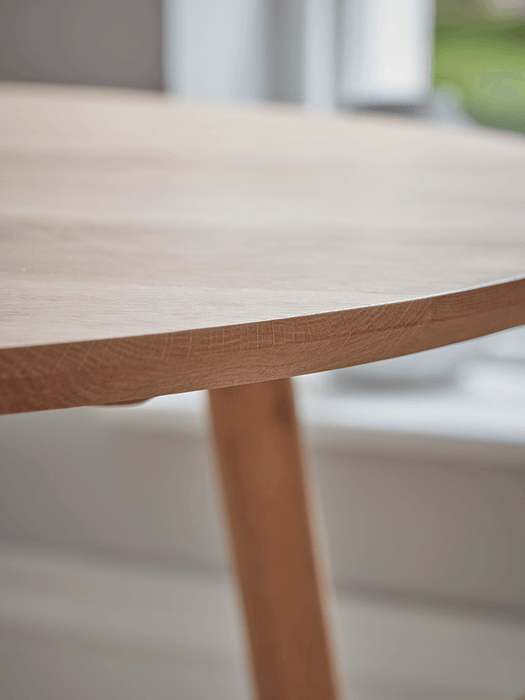 Round Oak Dining Table