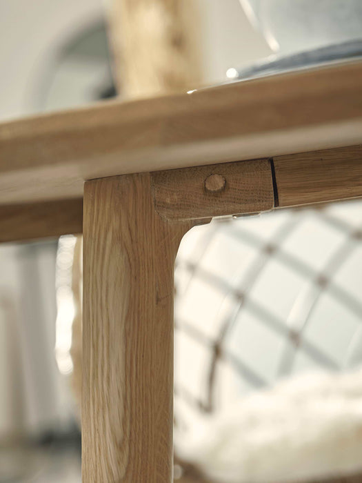 Round Oak Dining Table