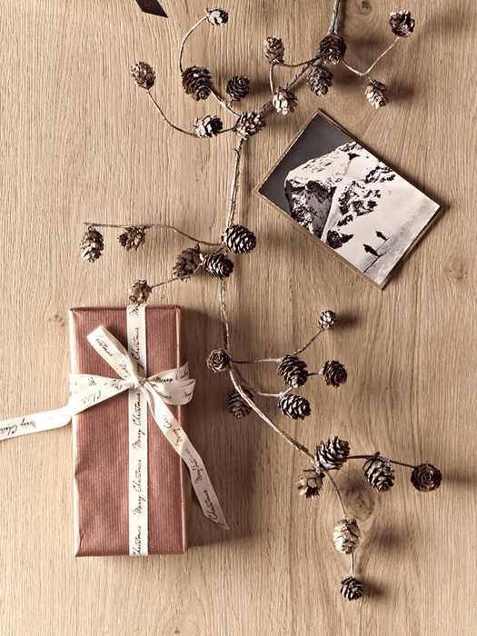 Burnished Pinecone Garland