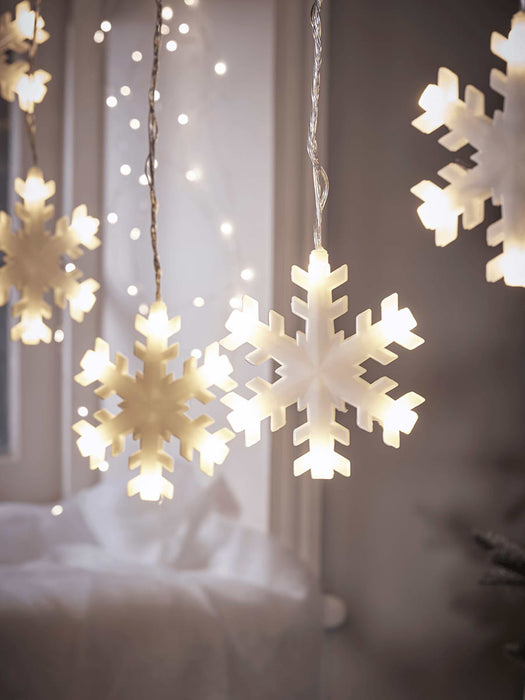 Hanging Snowflake String Lights