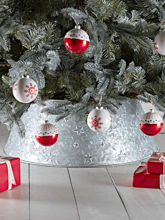 Six Red Snowflake Baubles