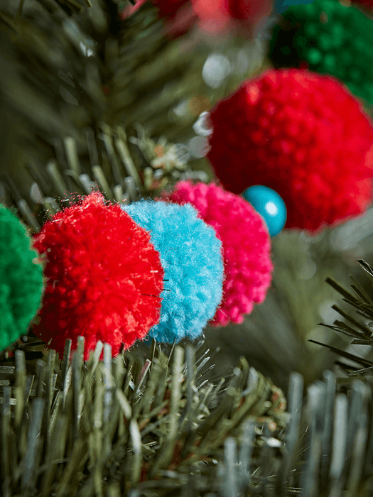 Multi Pom Pom Garland