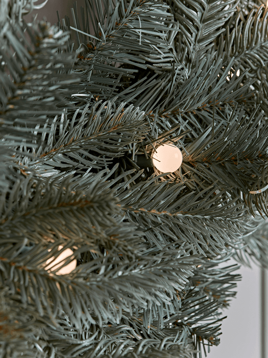 Indoor Outdoor Pre-lit Wreath