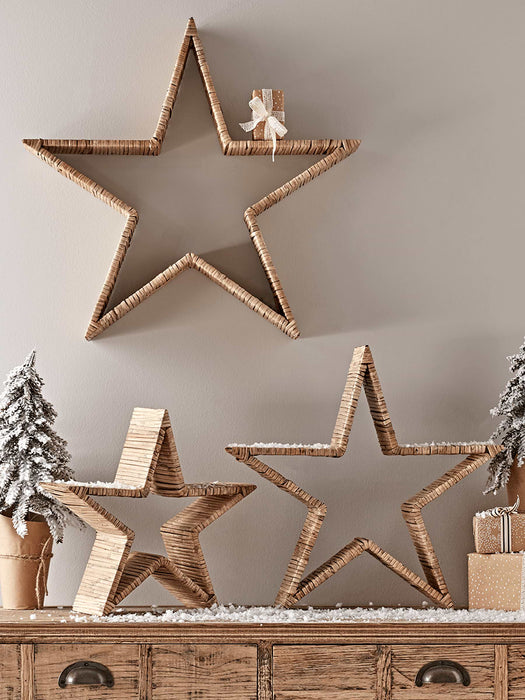 Three Standing Rattan Stars