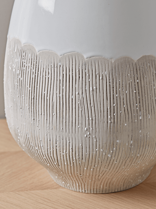 Resist Glaze Vase - Wide