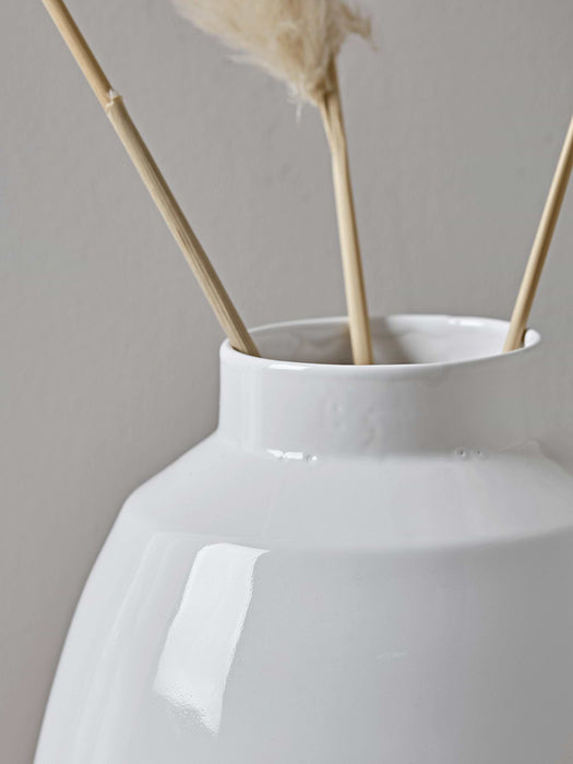 Resist Glaze Vase - Wide
