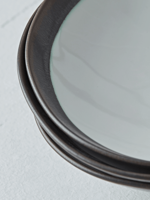 Monochrome Dinnerware Set