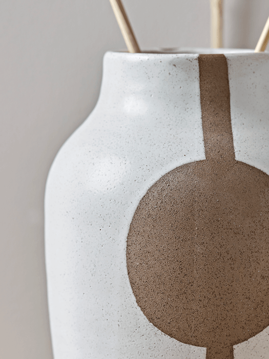 Silhouette Vase - White