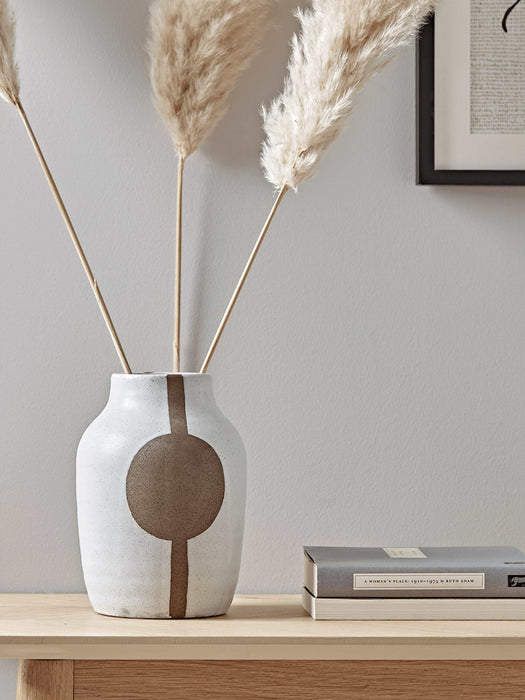 Silhouette Vase - White