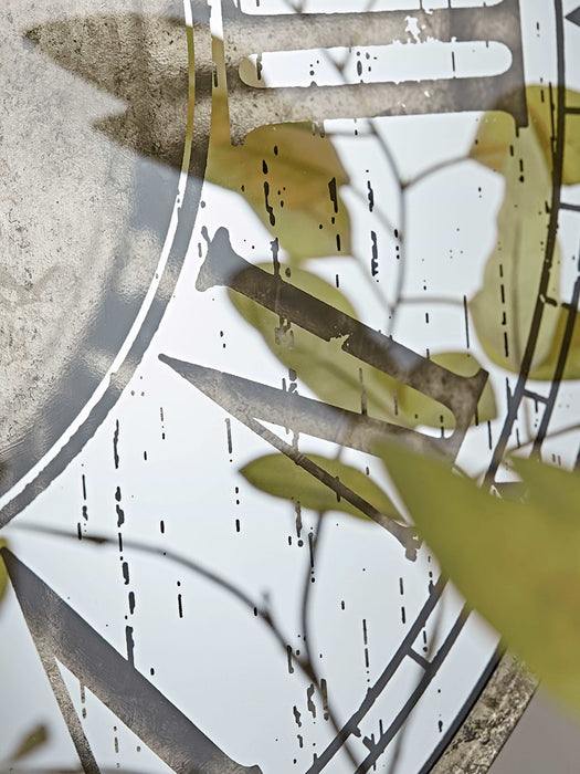 Mirrored Roman Clock