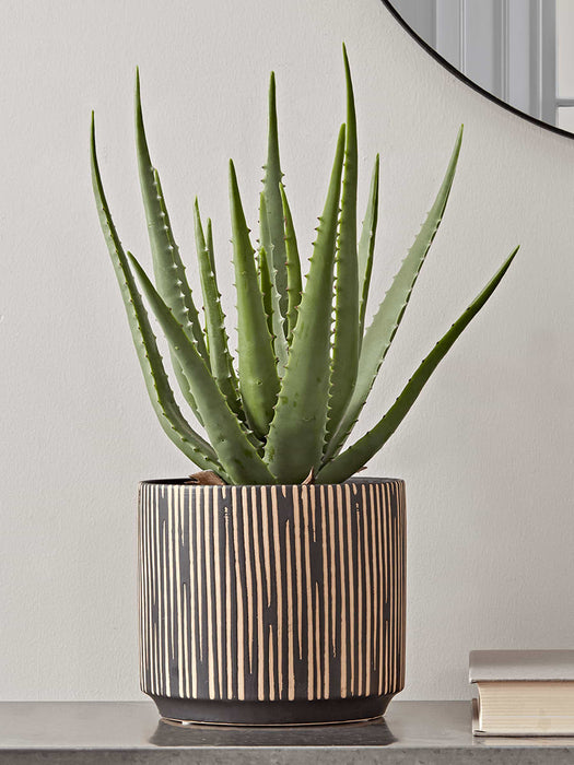 Black & Gold Textured Planter