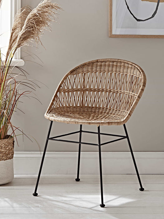 Rounded Wicker Dining Chair