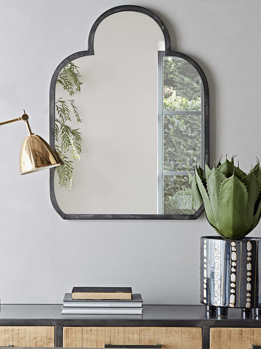 Souk Mirror