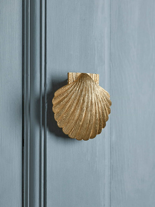 Shell Door Knocker â€“ Solid Brass