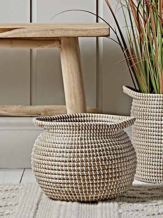 Handwoven Seagrass Round Basket - Medium
