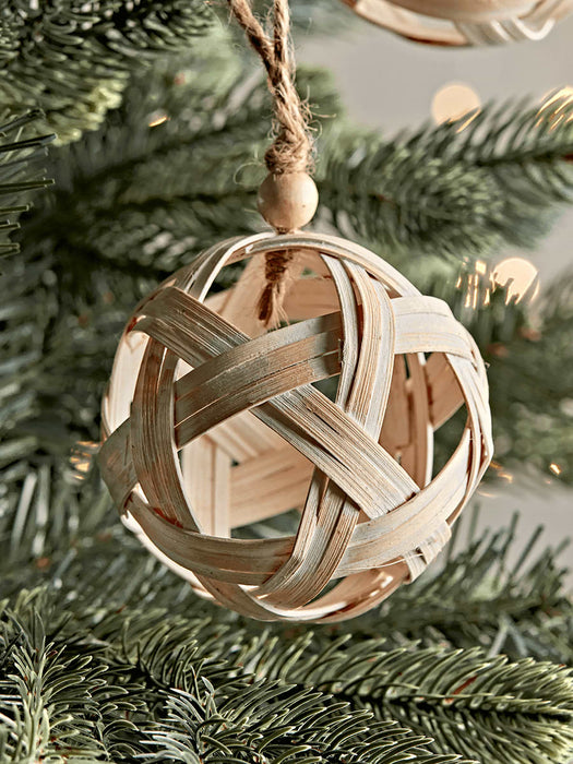 NEW Six Whitewashed Rattan Baubles