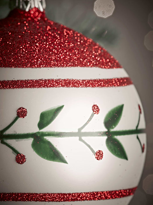 Four Large Leaves & Berries Glass Baubles