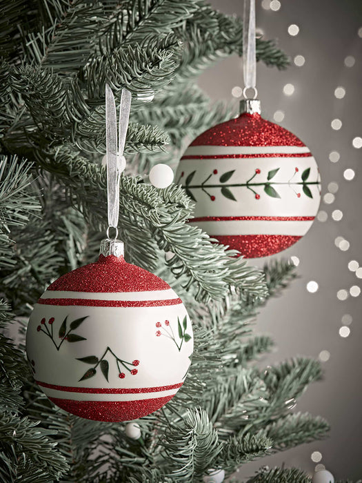 Four Large Leaves & Berries Glass Baubles