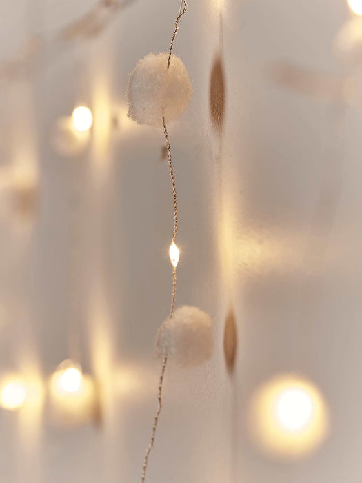 Light Up Snowball Curtain