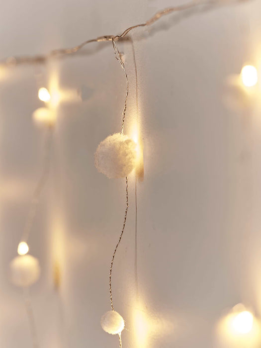Light Up Snowball Curtain