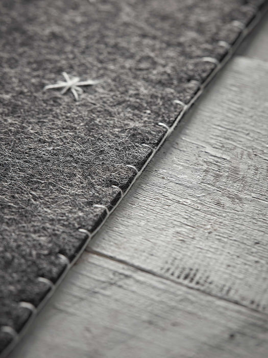 Six Felt Place Mats