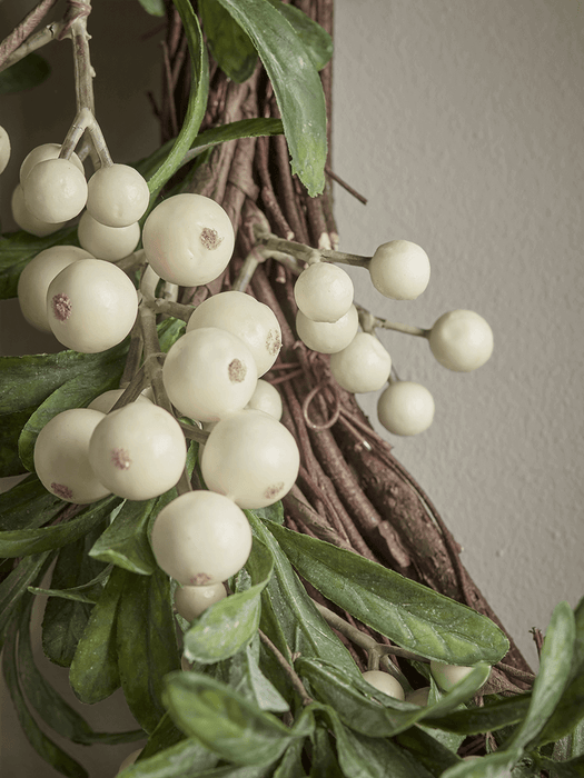 Mistletoe Wreath