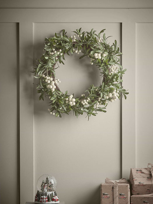 Mistletoe Wreath