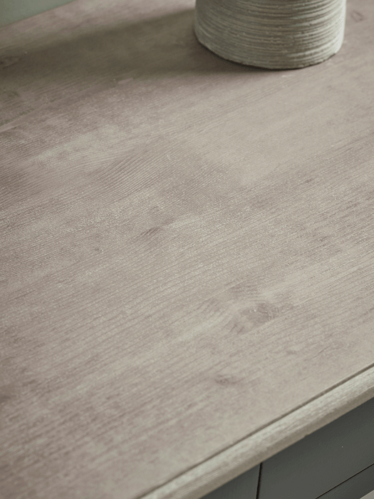 Mette Desk