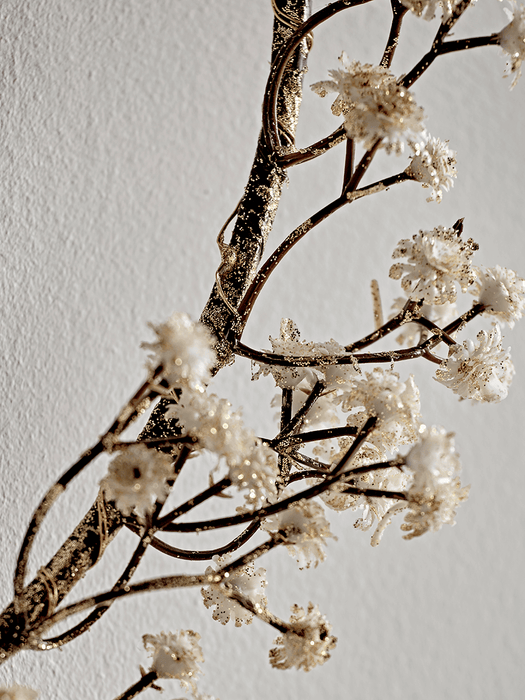 Gypsophila Lit Wreath