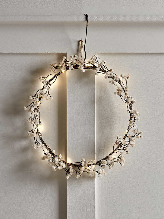 Gypsophila Lit Wreath
