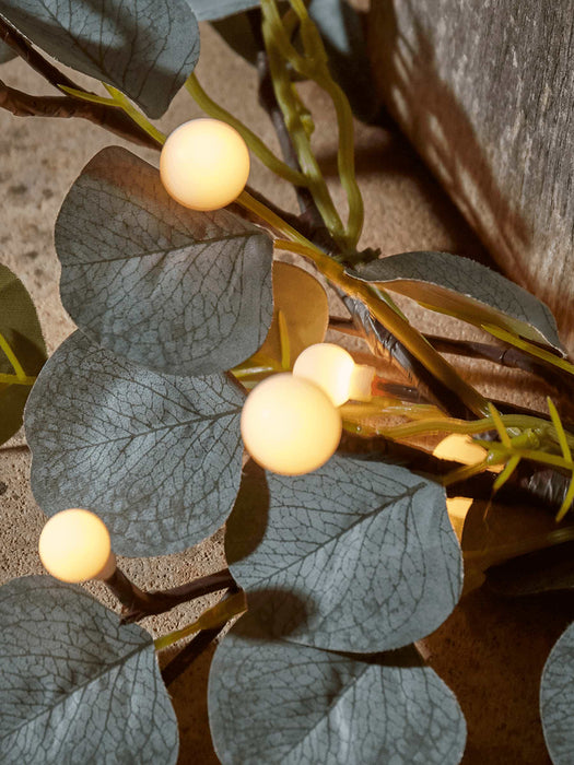 Eucalyptus & Dot Light Garland