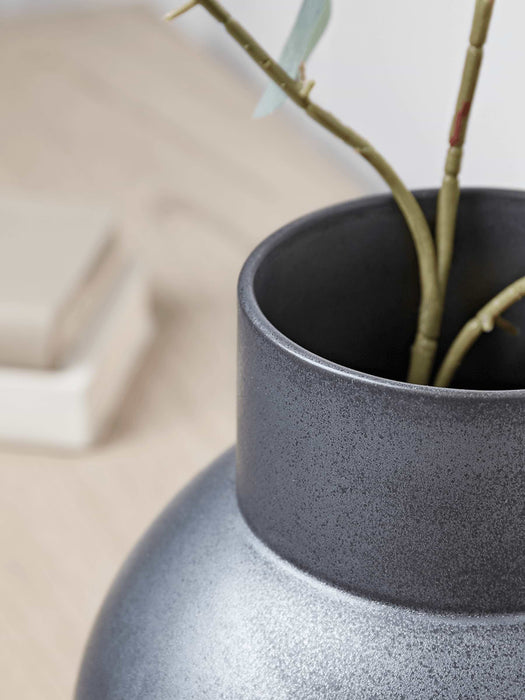 Black Bulb Vase