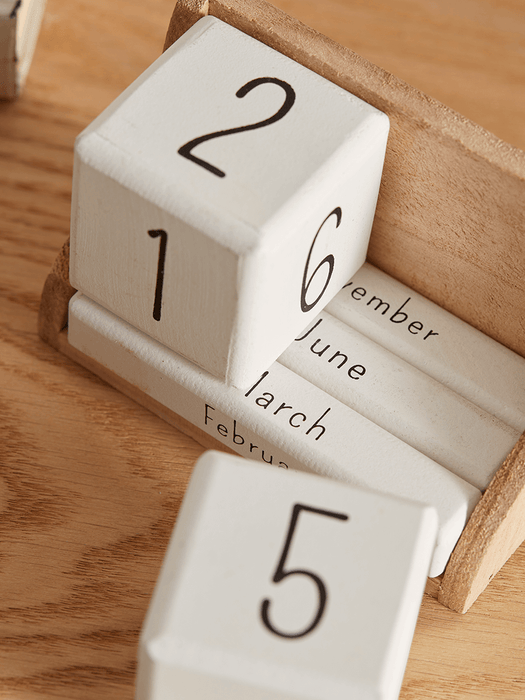 Perpetual Desk Calendar