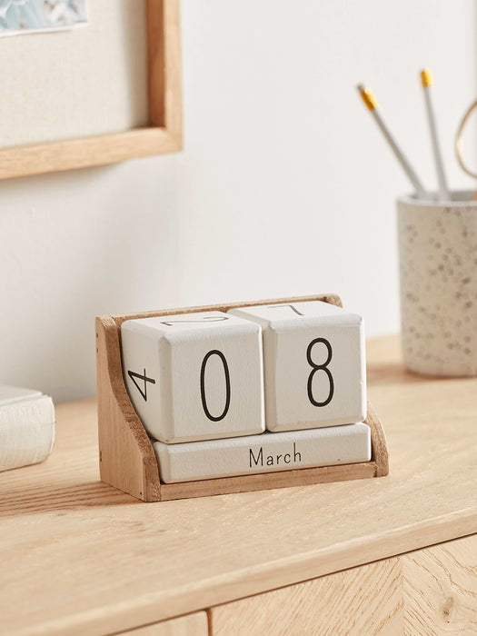 Perpetual Desk Calendar
