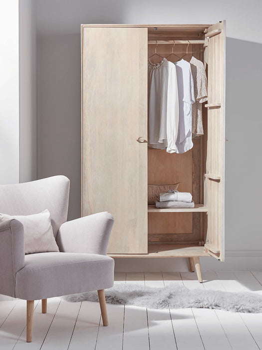 Lowe Wardrobe