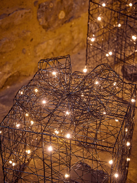 Indoor Outdoor Light Up Wire Presents