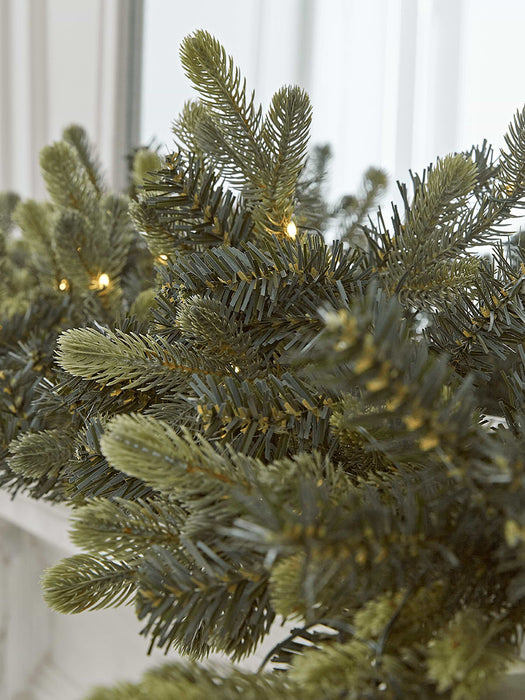 Young Pine Pre-Lit Garland