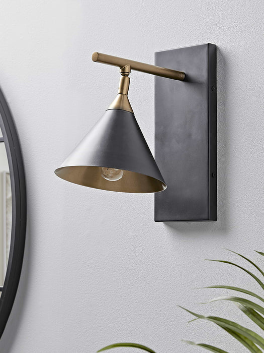 Ivar Wall Light