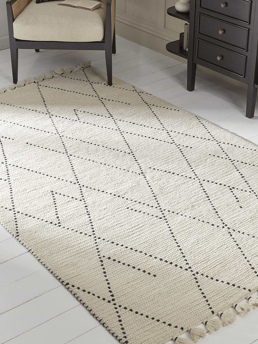 Adriana Rug - Cream and Black
