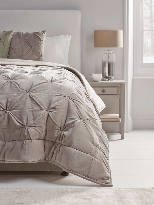 Velvet Pin-Tucked Quilt - Grey