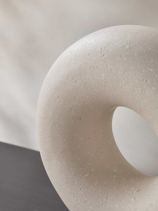Standing Textured Circle
