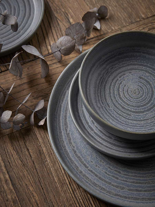 Six Odeletta Dinner Plates
