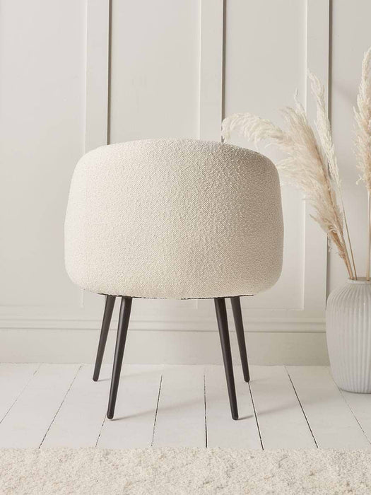 Bouclƒ© Tub Chair