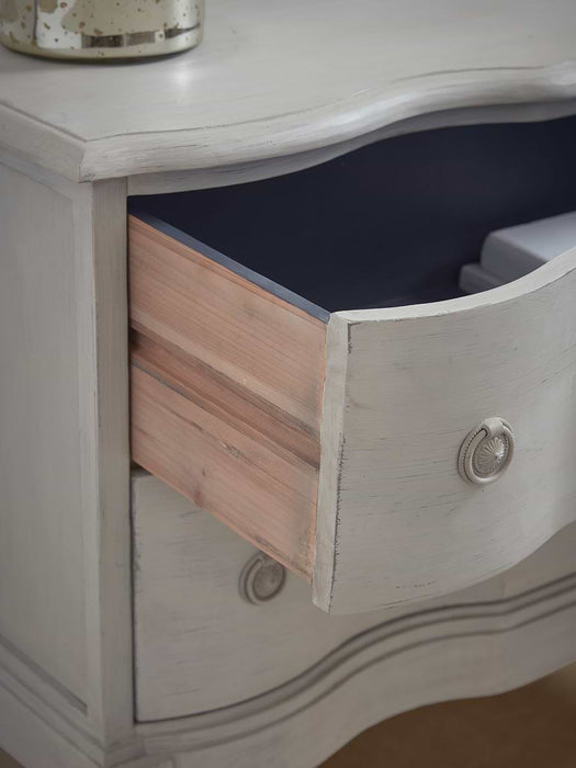 Ebbe Chest of Drawers