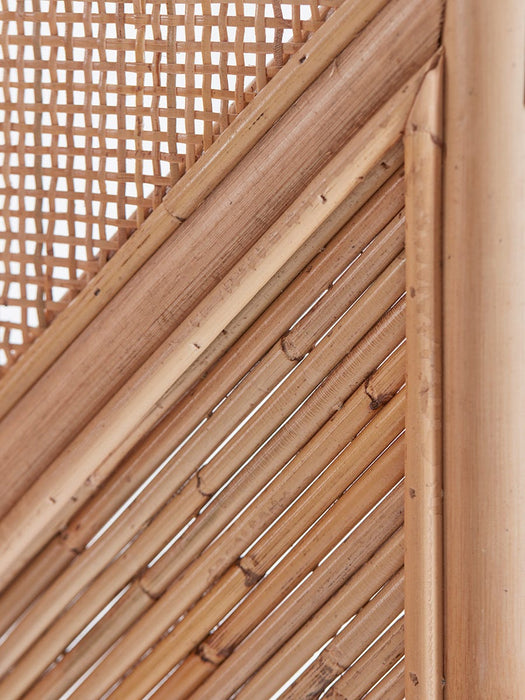 Eva Screen
